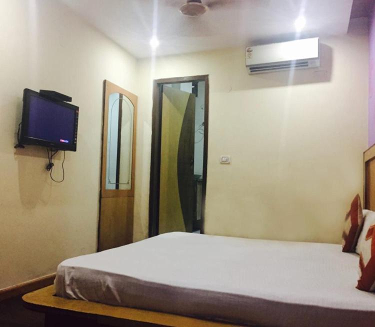 Hotel Dwarkadhish Intercontinental